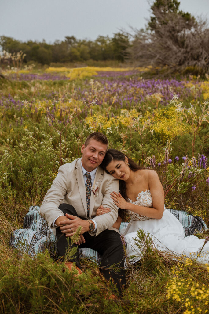 couple posing for their elopement photos in texas
