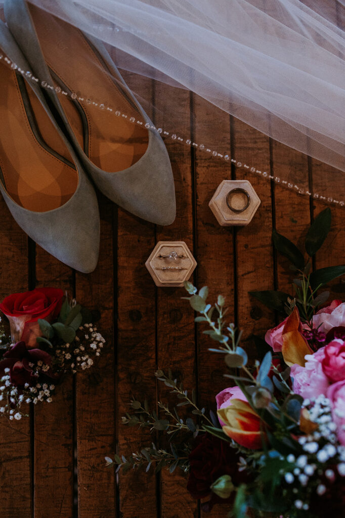 Brides shoes and bouquet 