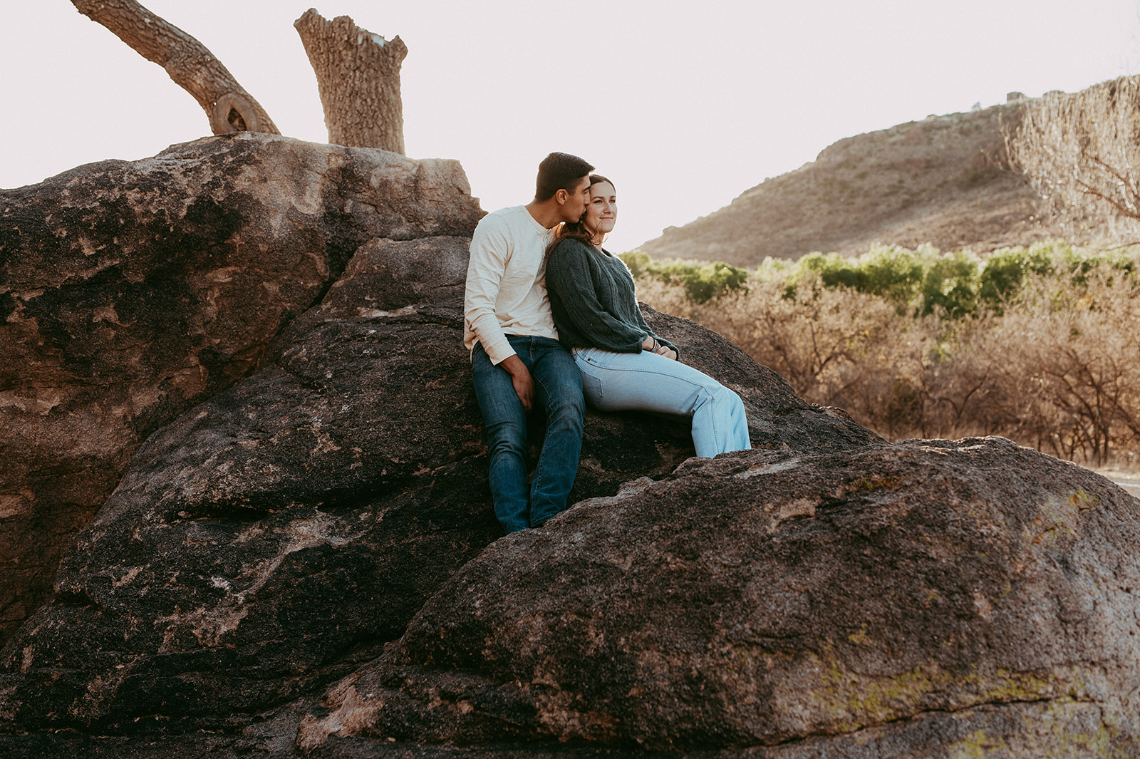 couple sitting at davis mountain state park